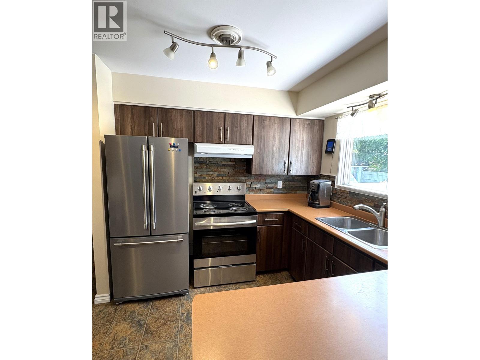 2327 Olds Street, Prince George, British Columbia  V2N 3B8 - Photo 4 - R3138793