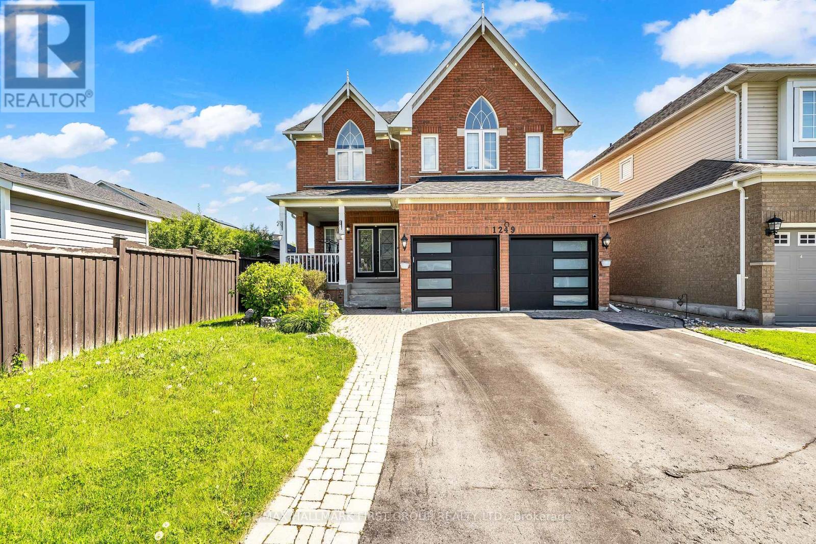 1249 LEACOCK COURT, Oshawa, Ontario