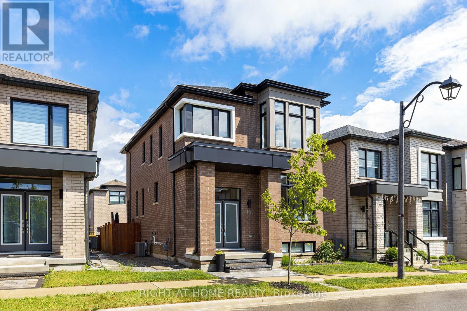 12 SAM PRIESTLEY AVENUE, Markham, Ontario