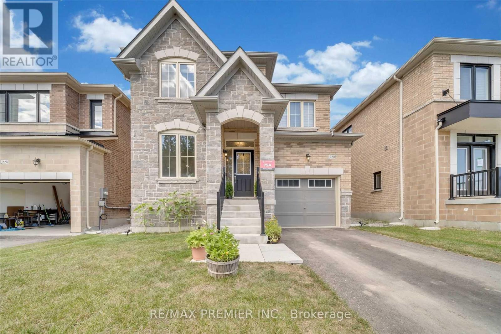 220 SEAVIEW HEIGHTS, East Gwillimbury, Ontario