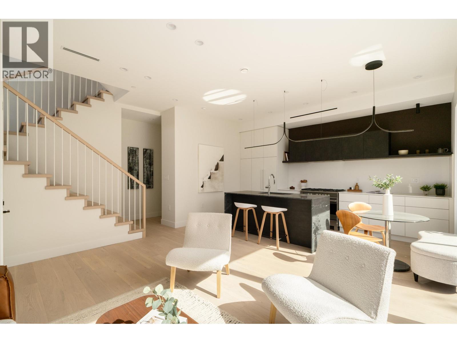 2 4161 Windsor Street, Vancouver, British Columbia  V5V 4P2 - Photo 5 - R3138512