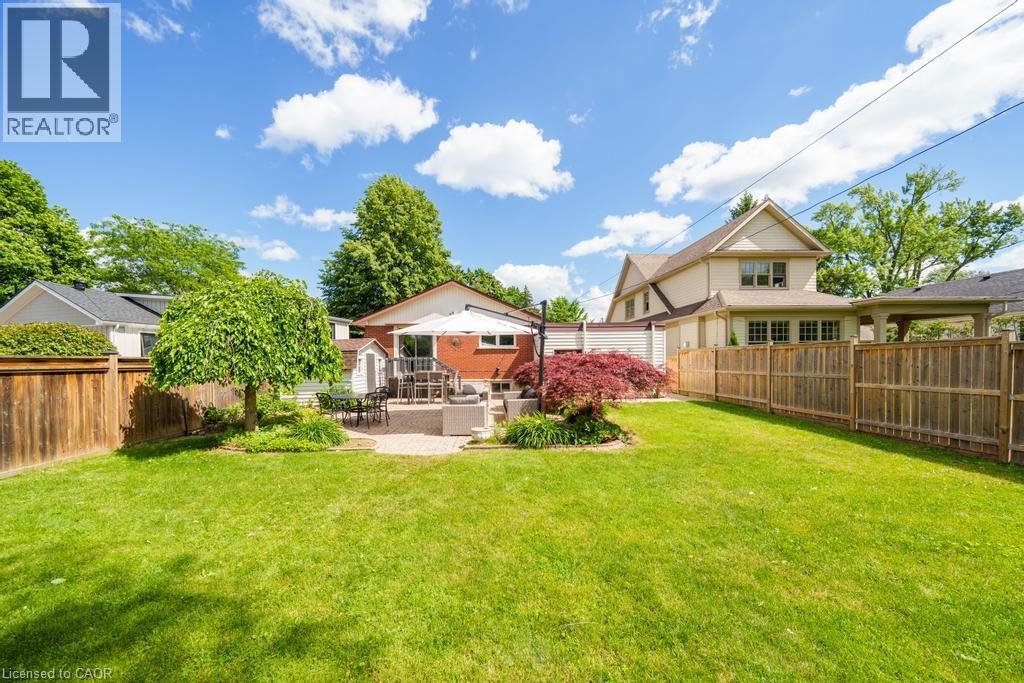 2209 Caroline Street, Burlington, Ontario  L7R 1M4 - Photo 39 - 40841392