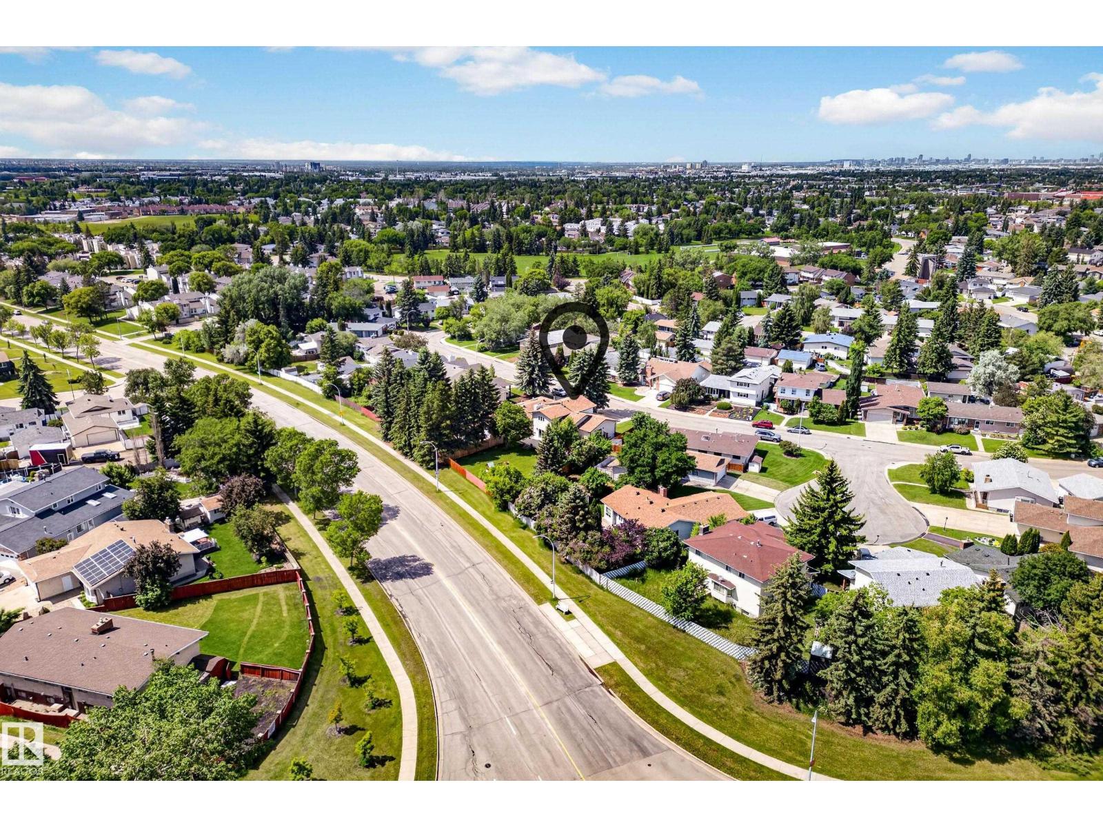 55 Ekota Cr NW, Edmonton, Alberta  T6K 2J6 - Photo 5 - E4495175