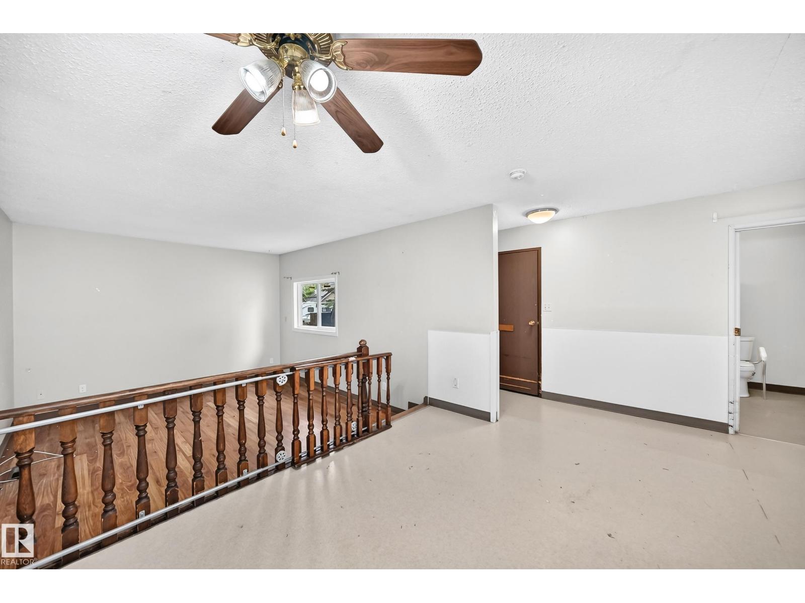 1816 48 St NW, Edmonton, Alberta  T6L 2X6 - Photo 16 - E4495180