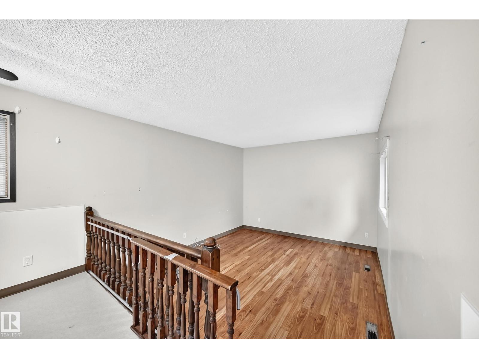 1816 48 St NW, Edmonton, Alberta  T6L 2X6 - Photo 17 - E4495180