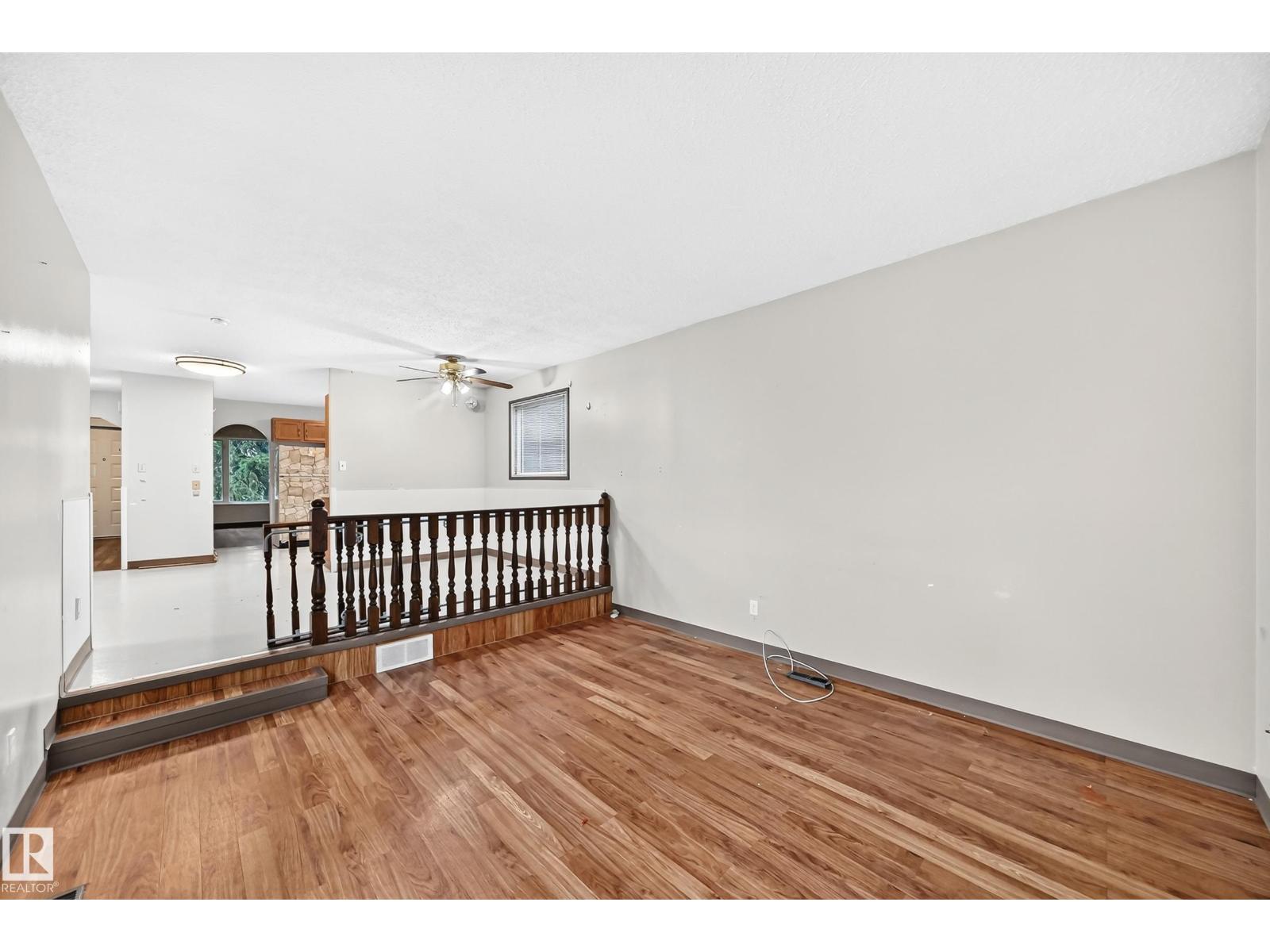 1816 48 St NW, Edmonton, Alberta  T6L 2X6 - Photo 18 - E4495180