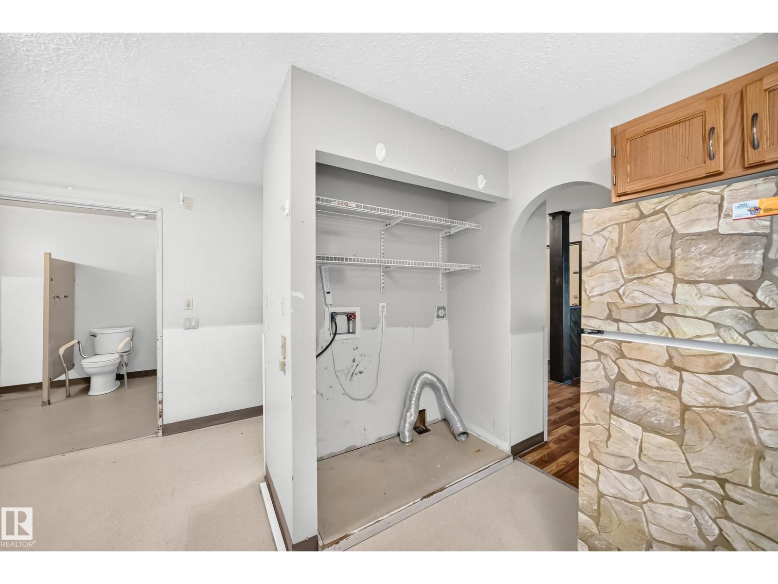 1816 48 St NW, Edmonton, Alberta  T6L 2X6 - Photo 31 - E4495180