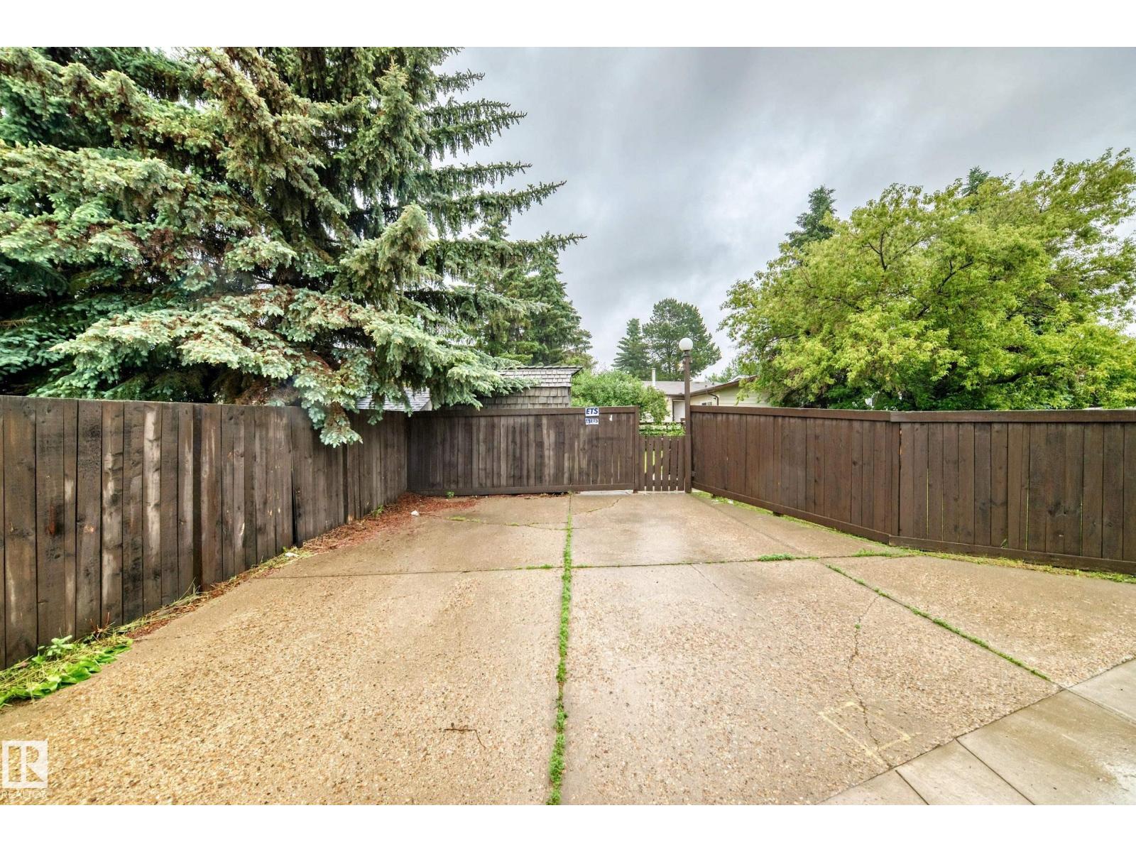 1816 48 St NW, Edmonton, Alberta  T6L 2X6 - Photo 51 - E4495180