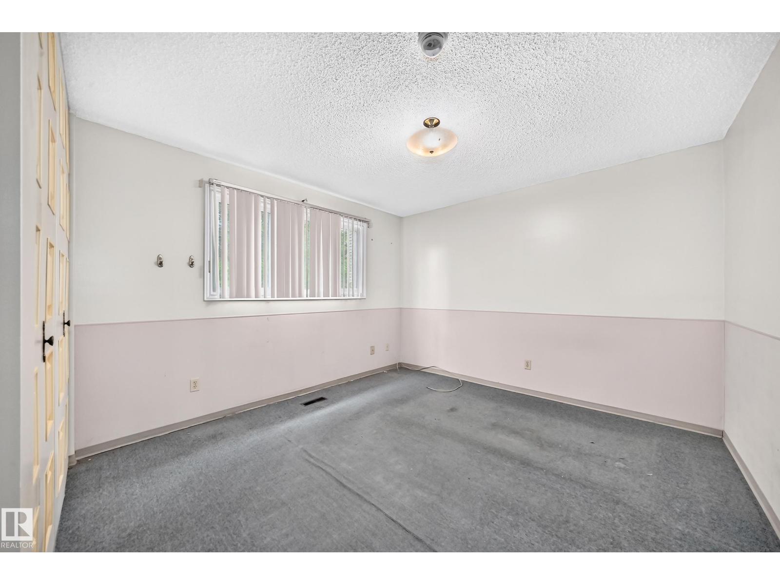 2071 49a St NW, Edmonton, Alberta  T6L 2W9 - Photo 19 - E4495182