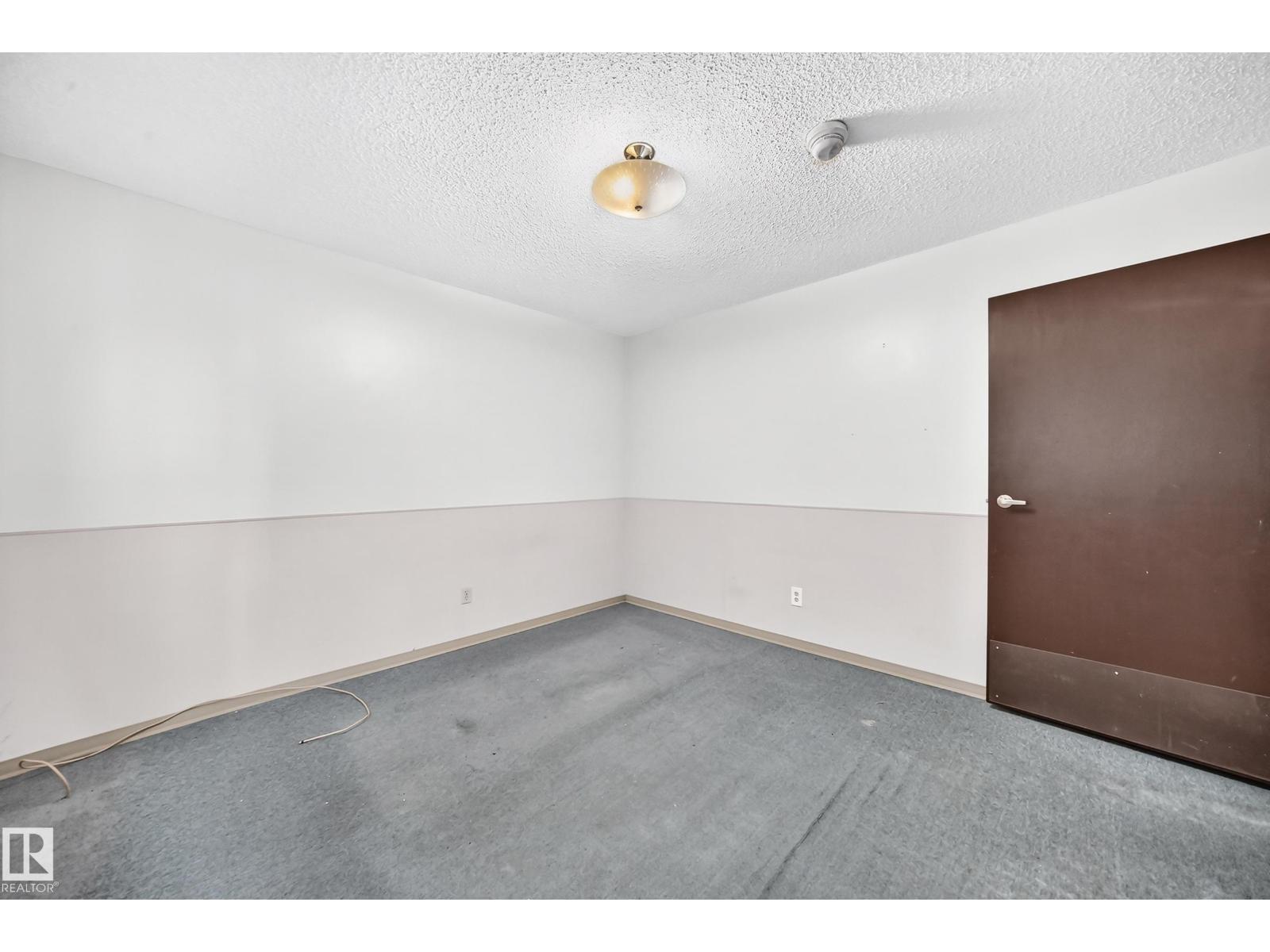 2071 49a St NW, Edmonton, Alberta  T6L 2W9 - Photo 20 - E4495182