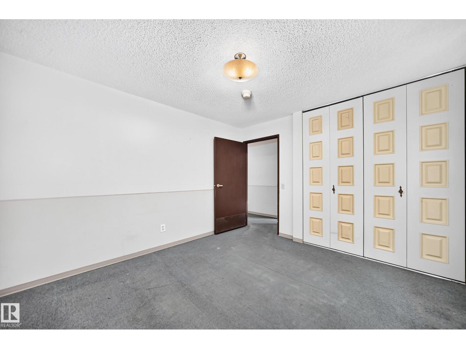 2071 49a St NW, Edmonton, Alberta  T6L 2W9 - Photo 21 - E4495182