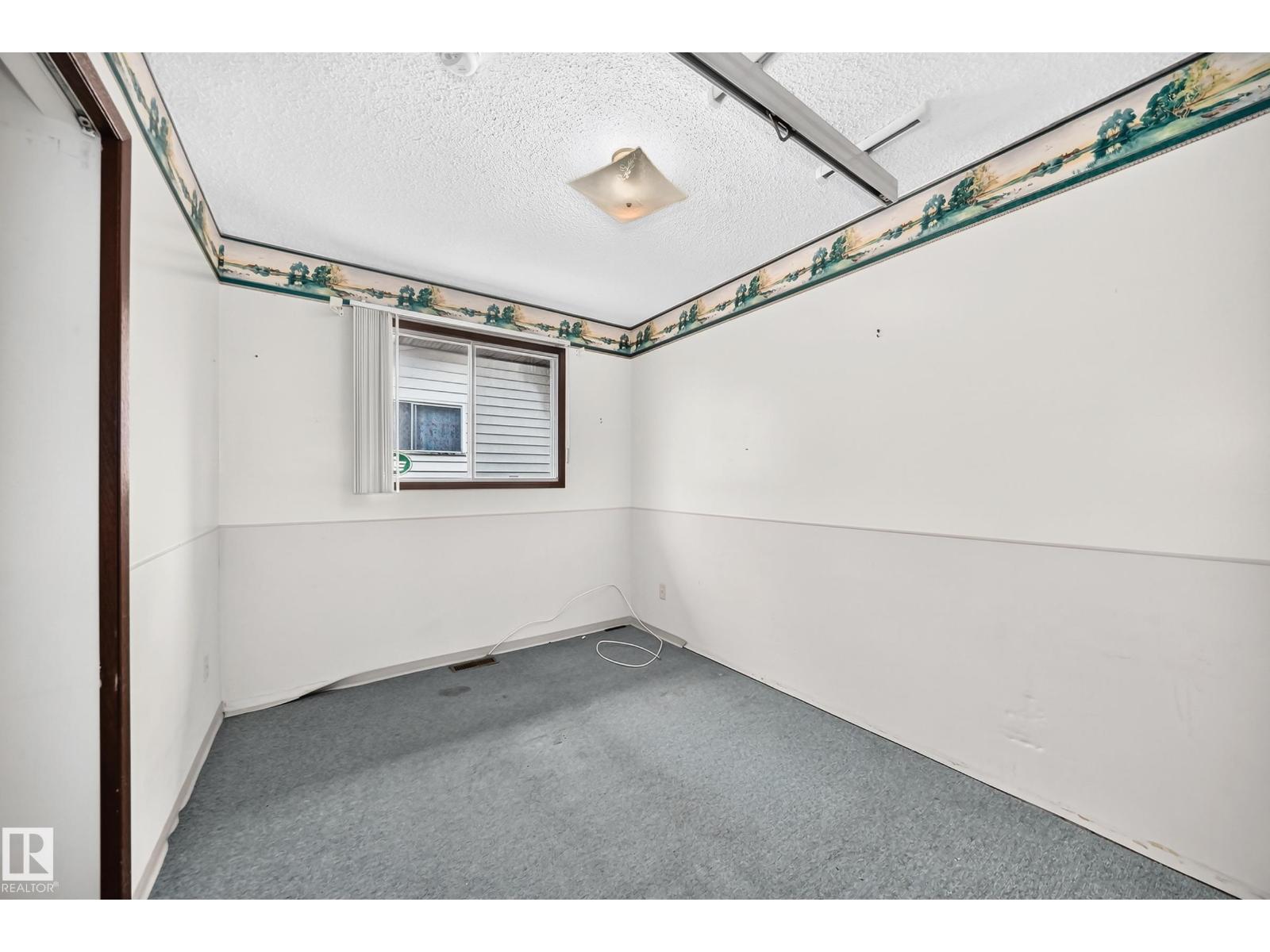 2071 49a St NW, Edmonton, Alberta  T6L 2W9 - Photo 25 - E4495182