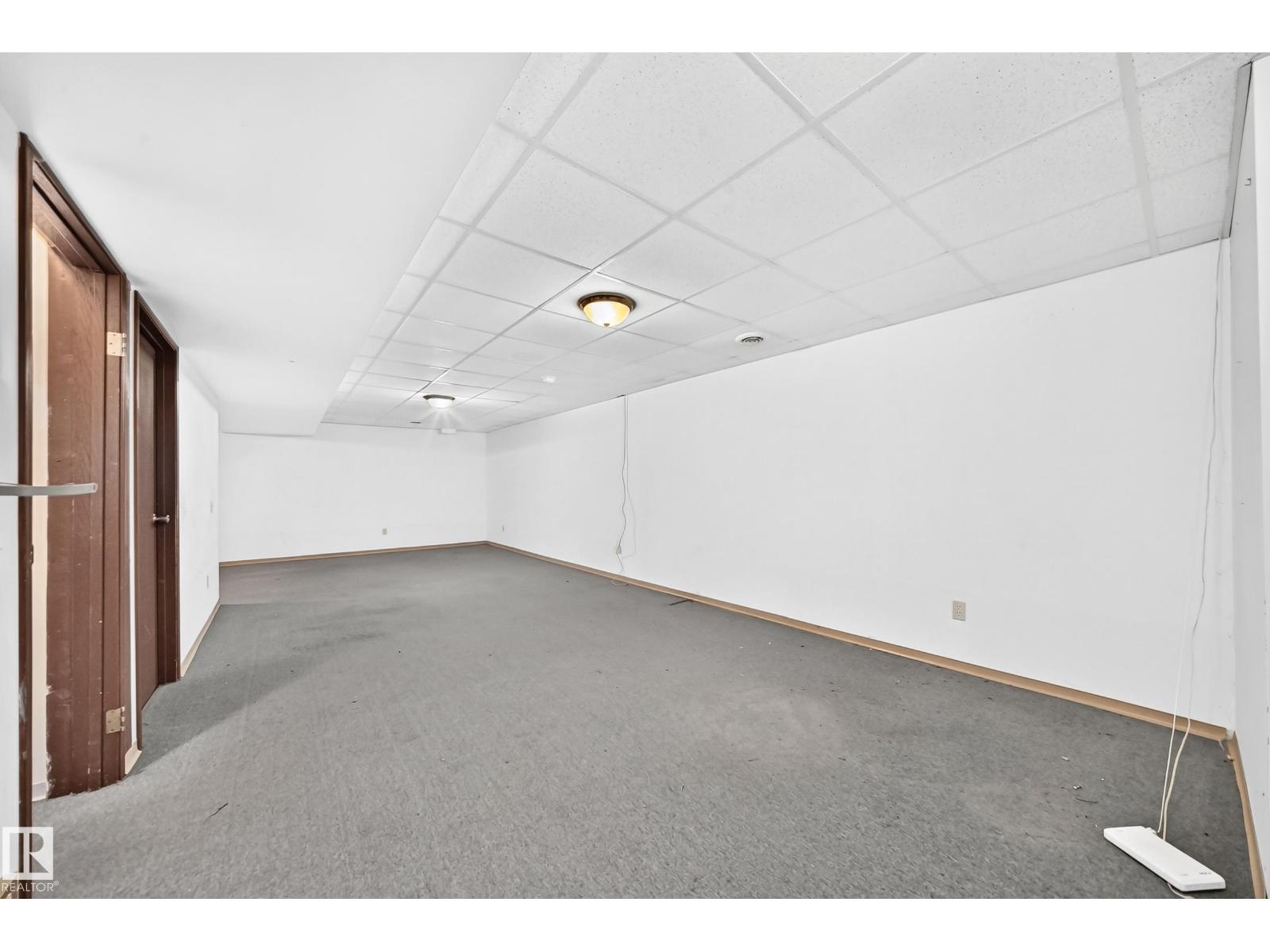 2071 49a St NW, Edmonton, Alberta  T6L 2W9 - Photo 28 - E4495182