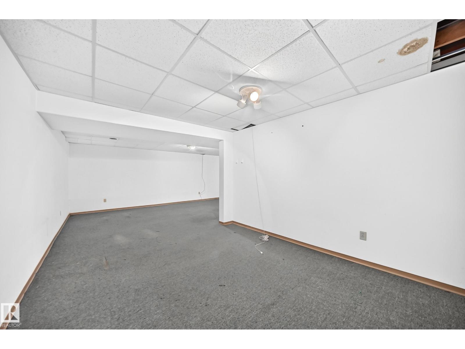 2071 49a St NW, Edmonton, Alberta  T6L 2W9 - Photo 33 - E4495182