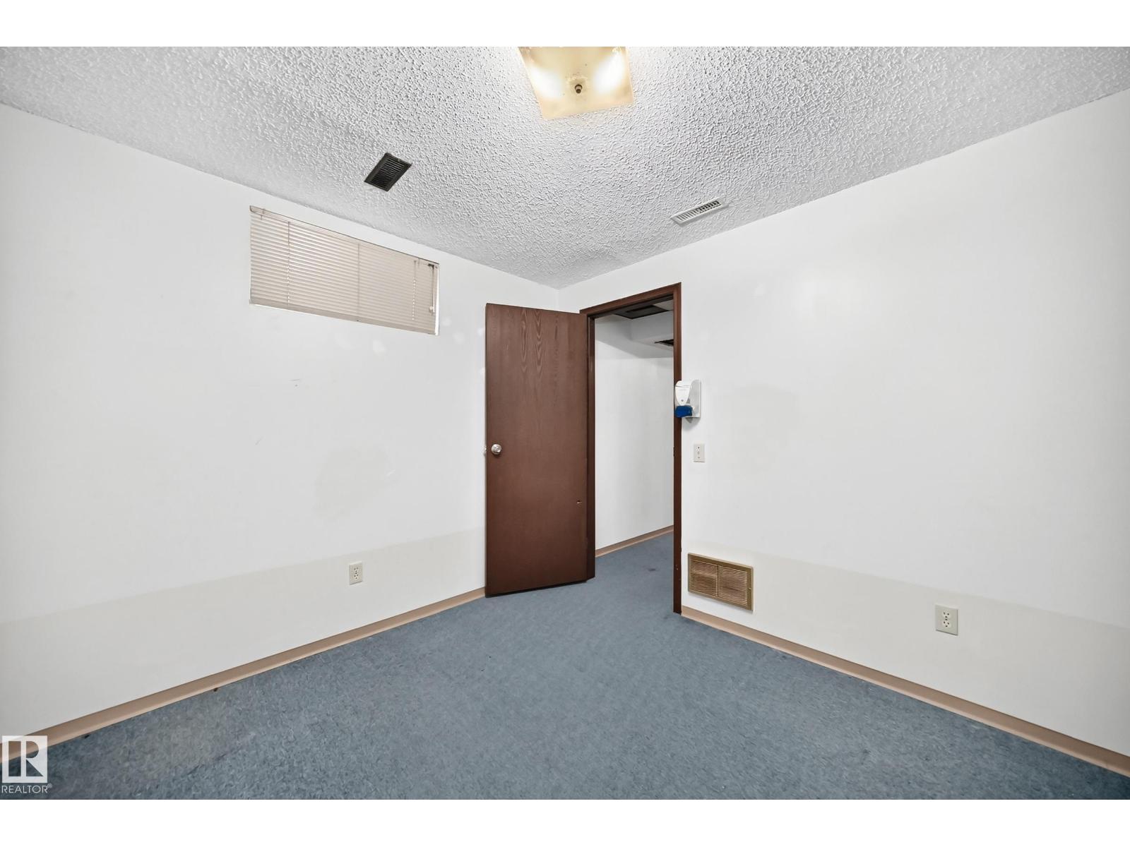 2071 49a St NW, Edmonton, Alberta  T6L 2W9 - Photo 37 - E4495182