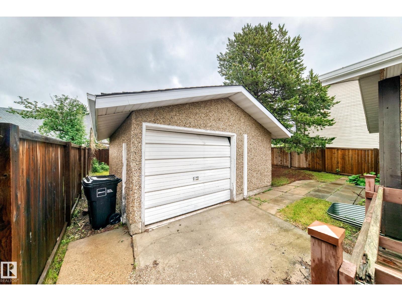 2071 49a St NW, Edmonton, Alberta  T6L 2W9 - Photo 41 - E4495182