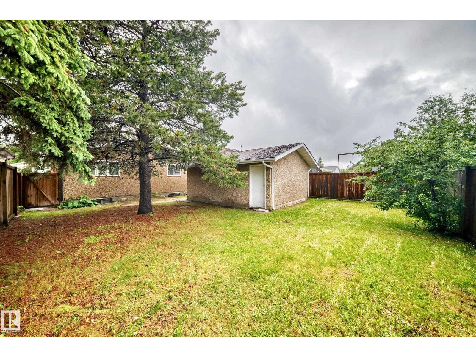 2071 49a St NW, Edmonton, Alberta  T6L 2W9 - Photo 45 - E4495182