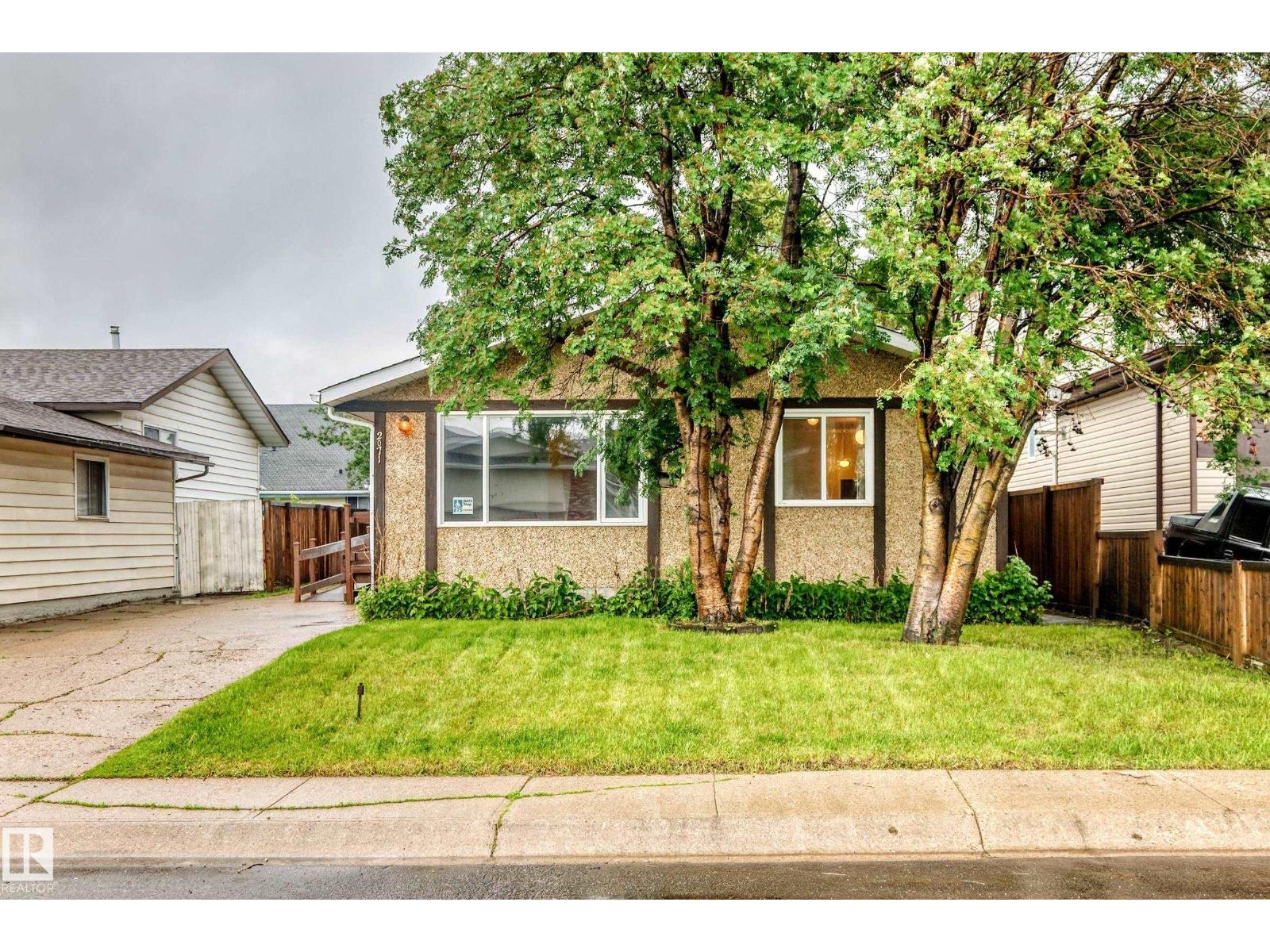 2071 49a St NW, Edmonton, Alberta  T6L 2W9 - Photo 49 - E4495182