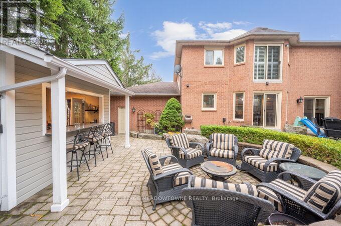 13 Mckee Drive, Caledon, Ontario  L7C 1G8 - Photo 5 - W13478224
