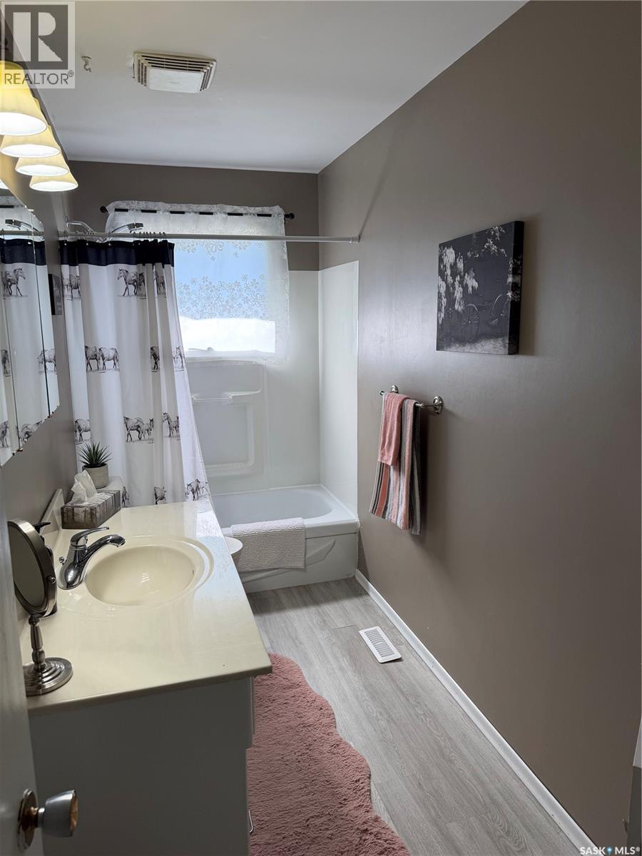 276 Circlebrooke Drive, Yorkton, Saskatchewan  S3N 2T1 - Photo 34 - SK040363