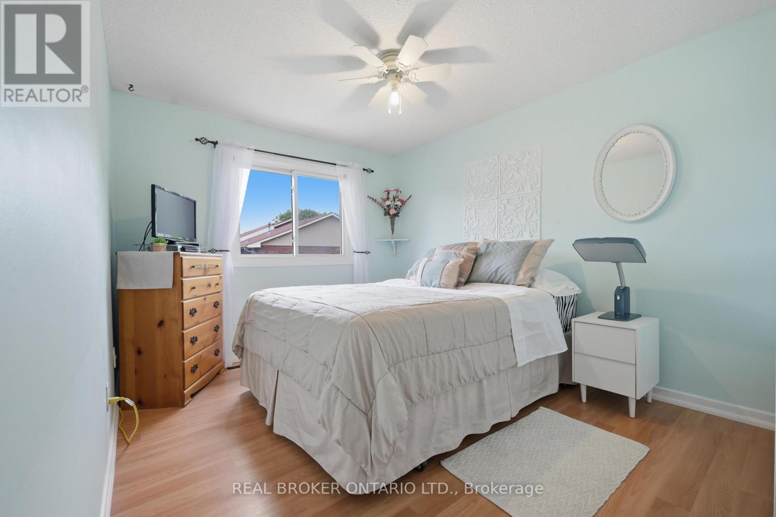 81 Permfield Path, Toronto, Ontario  M9C 4Y5 - Photo 12 - W13475572