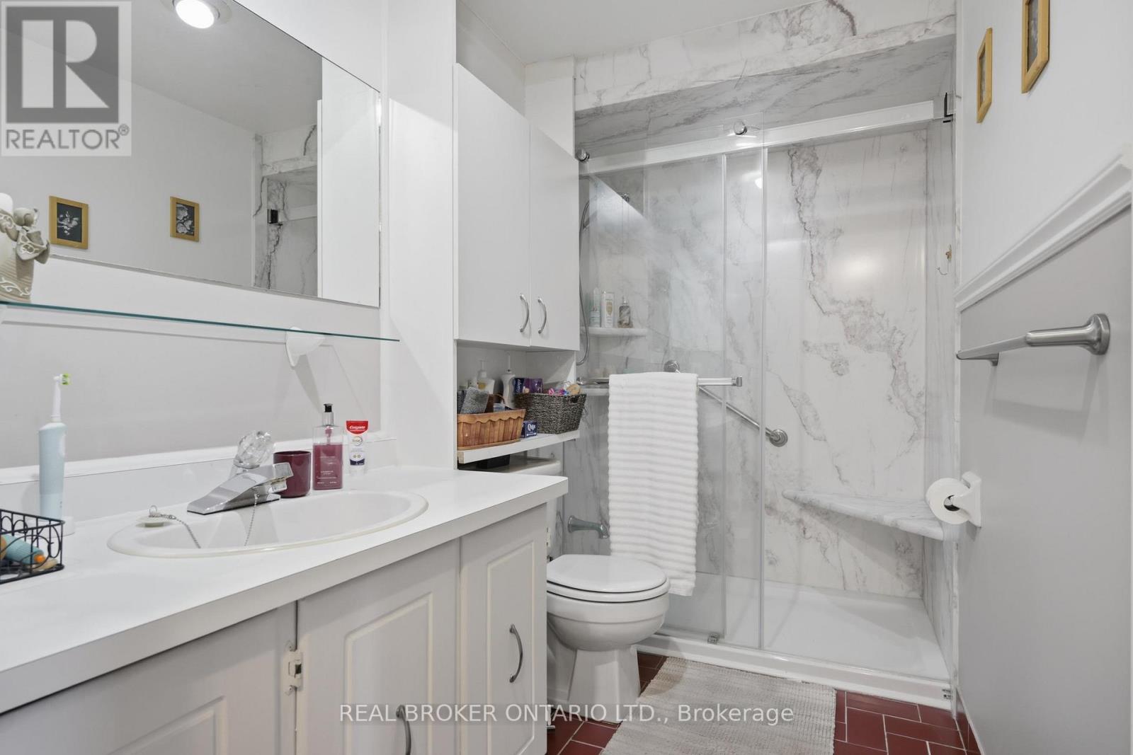 81 Permfield Path, Toronto, Ontario  M9C 4Y5 - Photo 16 - W13475572