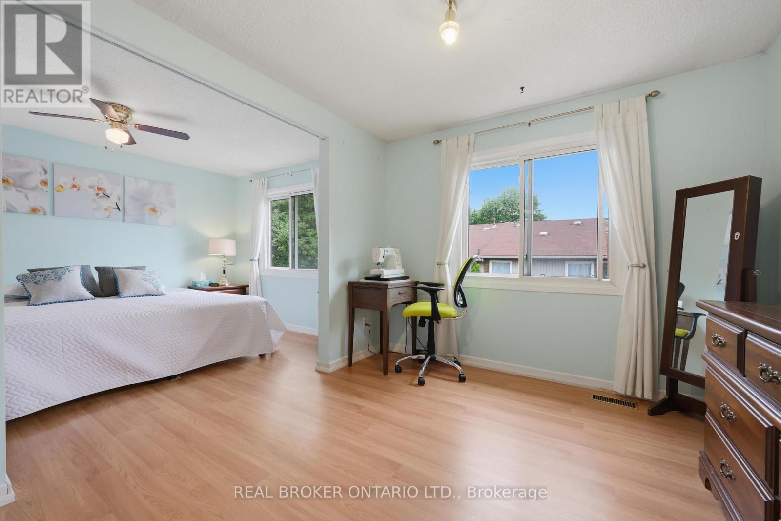 81 Permfield Path, Toronto, Ontario  M9C 4Y5 - Photo 14 - W13475572