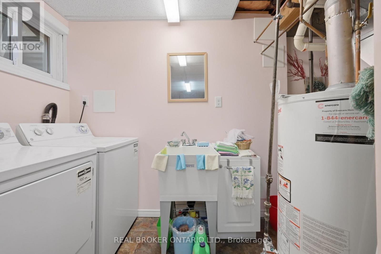 81 Permfield Path, Toronto, Ontario  M9C 4Y5 - Photo 17 - W13475572