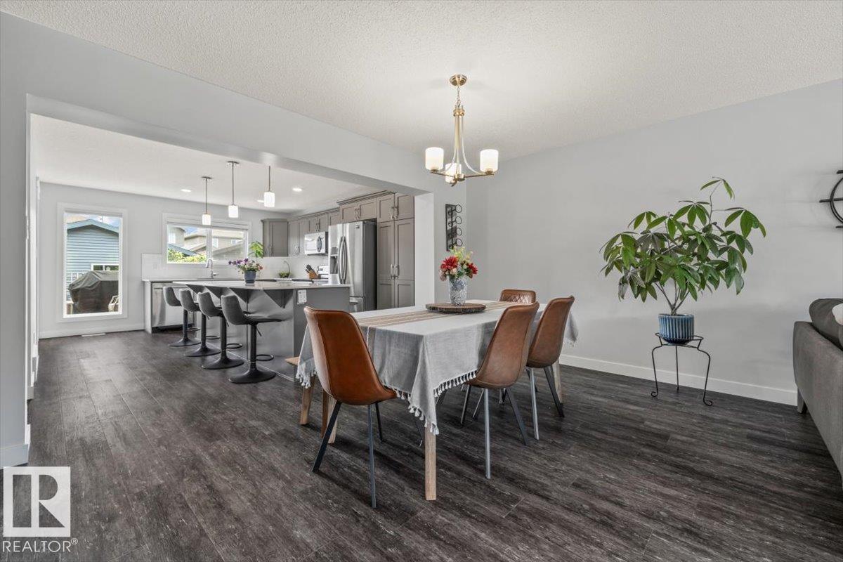 2043 Graydon Hill Cr SW, Edmonton, Alberta  T6W 4C5 - Photo 9 - E4495184