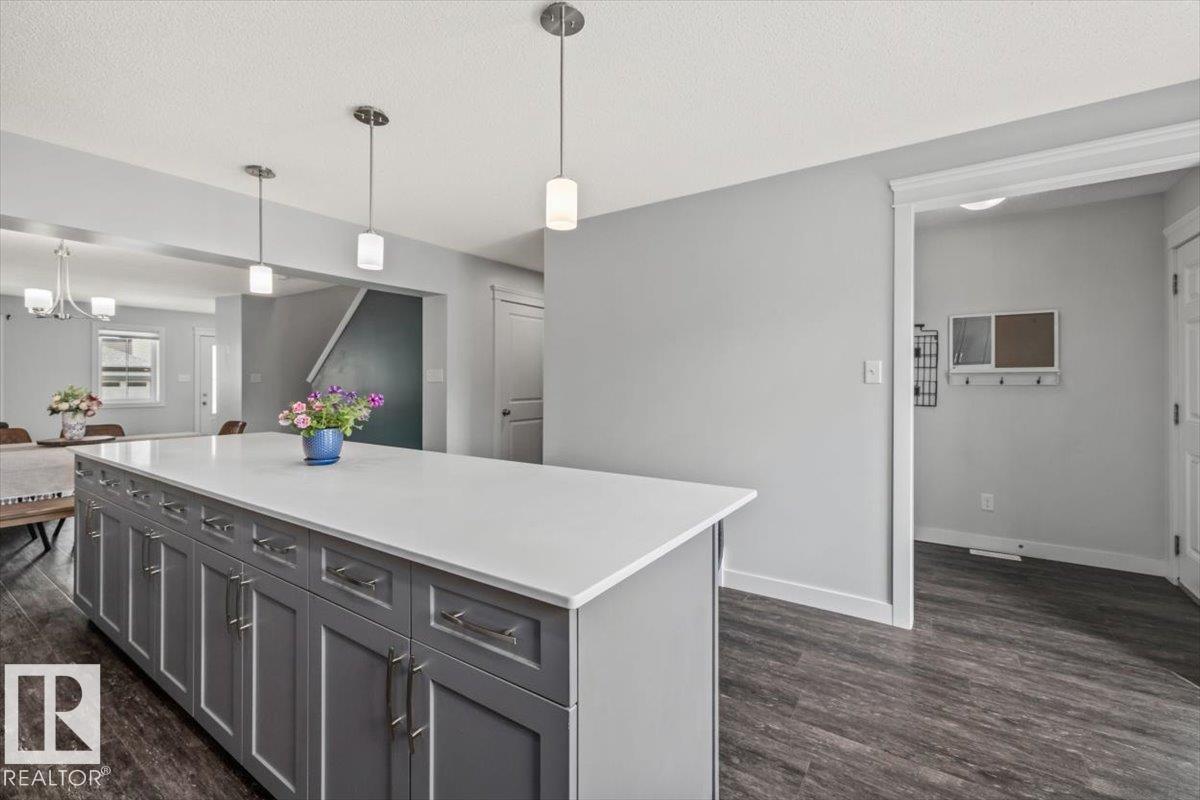 2043 Graydon Hill Cr SW, Edmonton, Alberta  T6W 4C5 - Photo 16 - E4495184