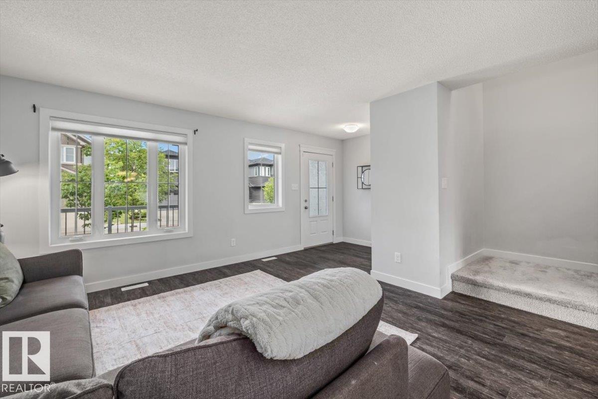 2043 Graydon Hill Cr SW, Edmonton, Alberta  T6W 4C5 - Photo 7 - E4495184