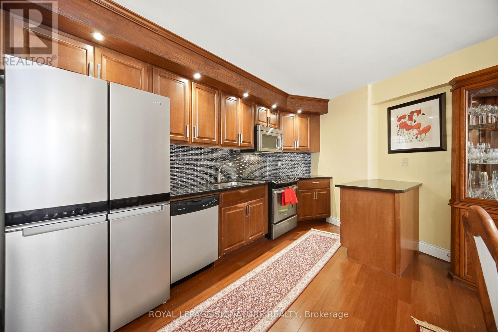D20 - 288 Mill Road, Toronto, Ontario  M9C 4X7 - Photo 4 - W13475118
