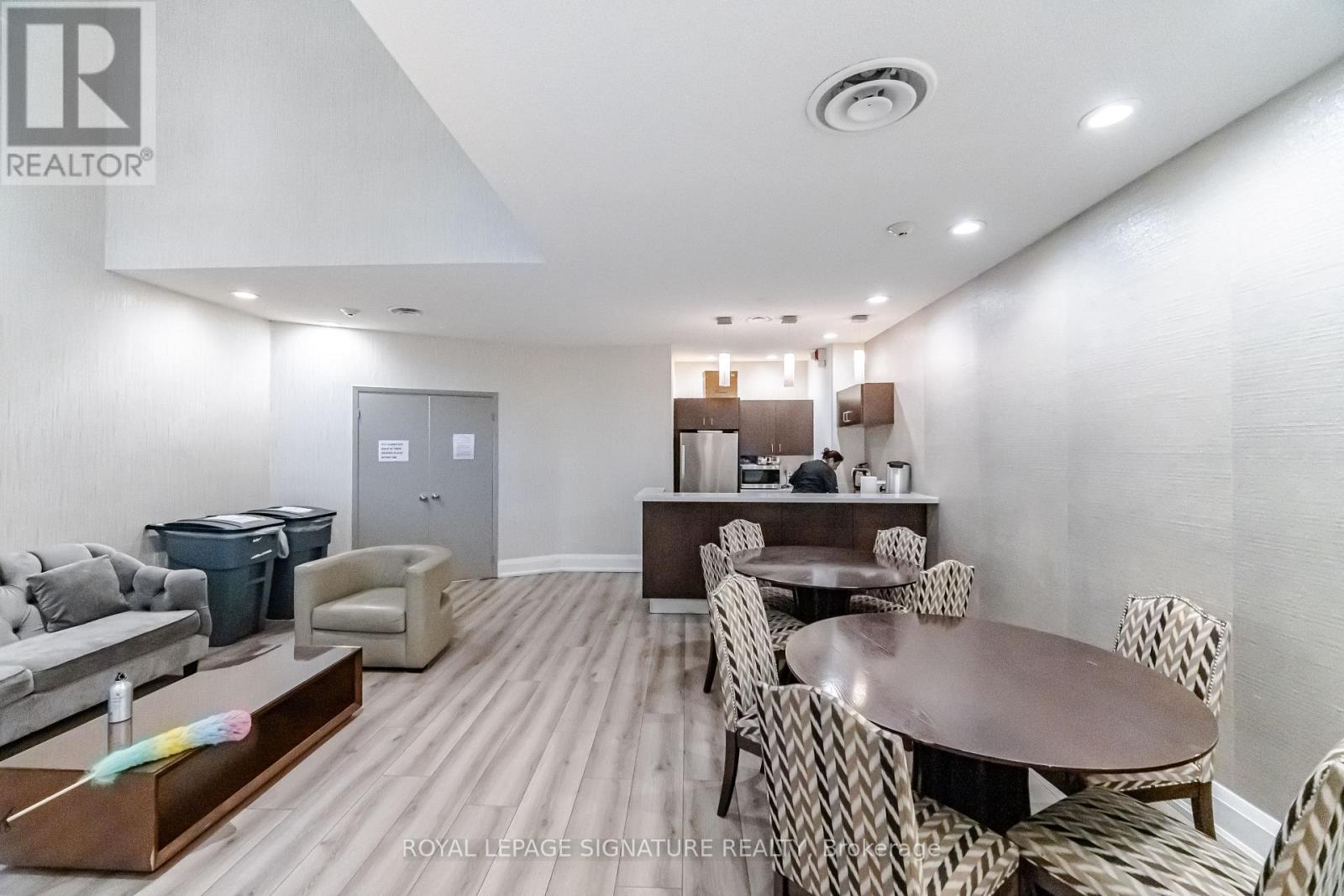 D20 - 288 Mill Road, Toronto, Ontario  M9C 4X7 - Photo 41 - W13475118