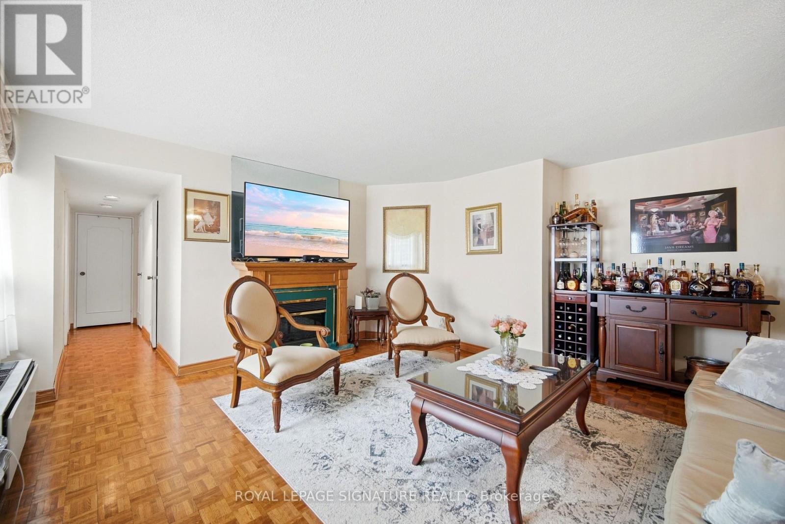 D20 - 288 Mill Road, Toronto, Ontario  M9C 4X7 - Photo 10 - W13475118