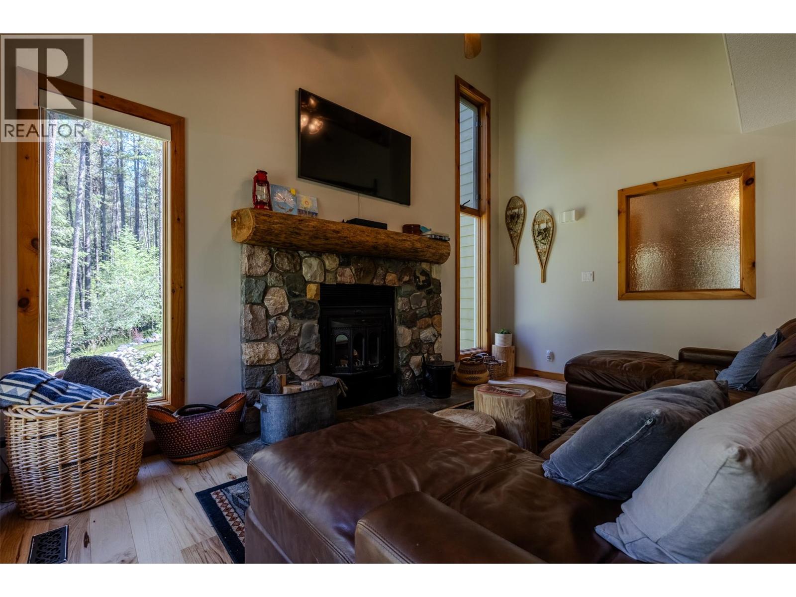 2851 Rosen Heights Road, Jaffray, British Columbia  V0B 1T0 - Photo 14 - 10382017