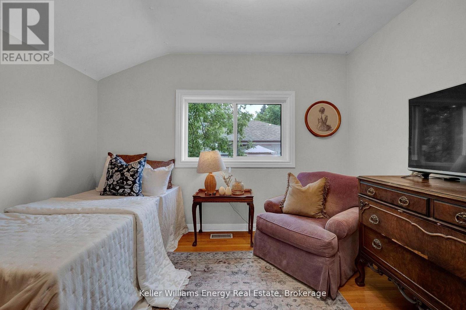 906 Centre Street N, Whitby, Ontario  L1N 4V1 - Photo 14 - E13478836
