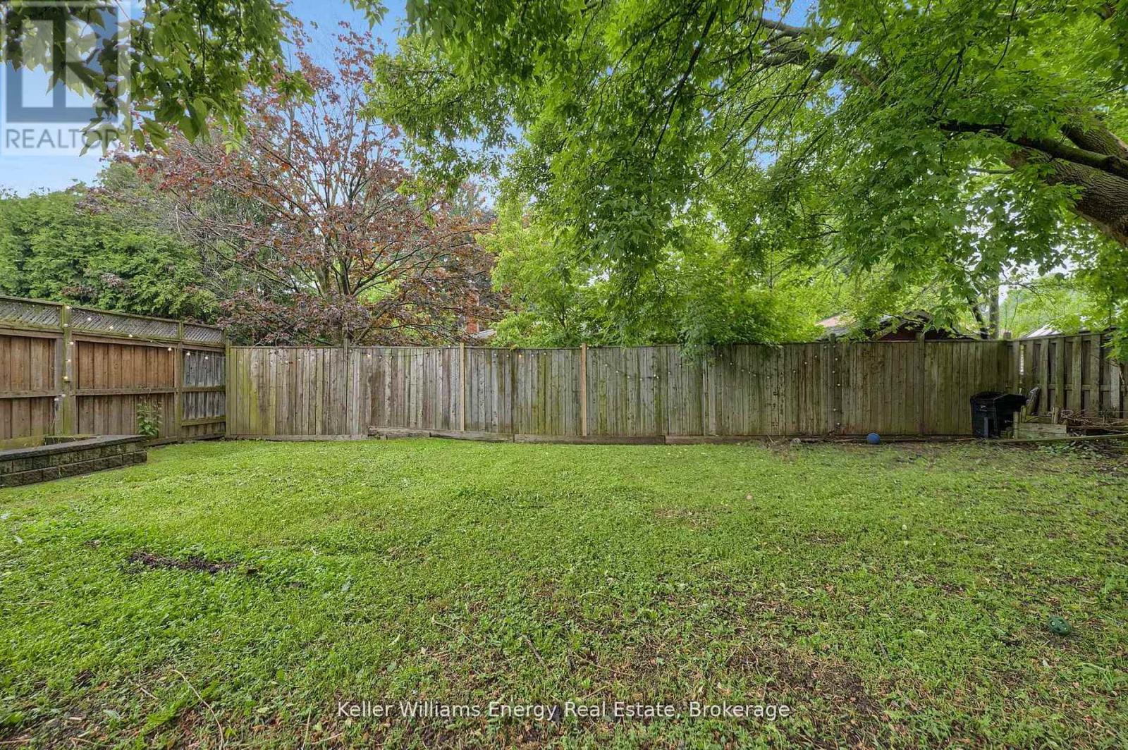 906 Centre Street N, Whitby, Ontario  L1N 4V1 - Photo 21 - E13478836