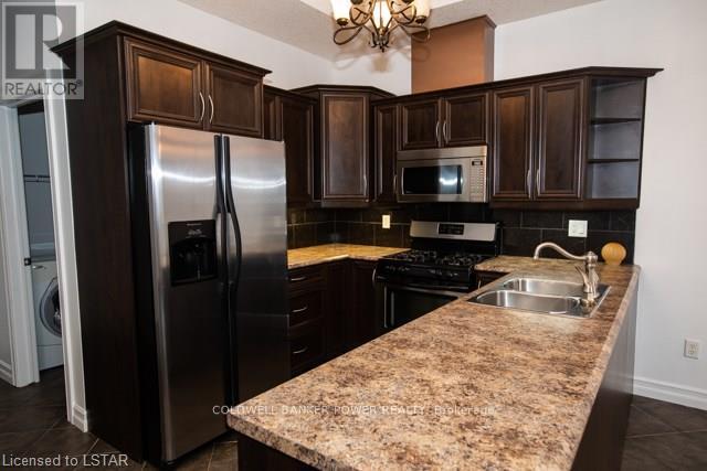 176 Tanoak Drive, London North, Ontario  N6G 5R3 - Photo 10 - X13478638