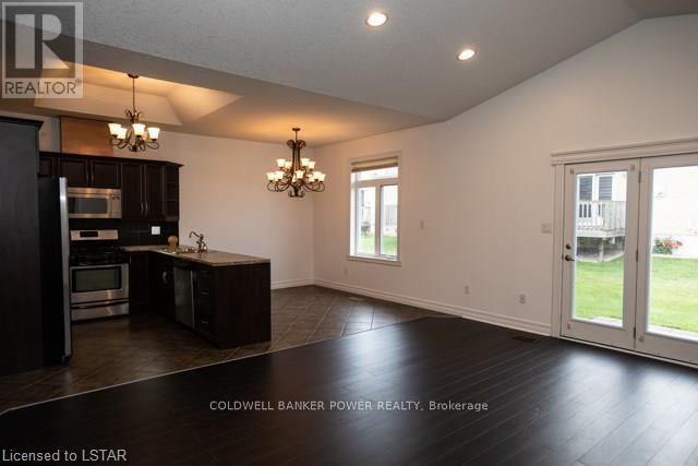 176 Tanoak Drive, London North, Ontario  N6G 5R3 - Photo 8 - X13478638