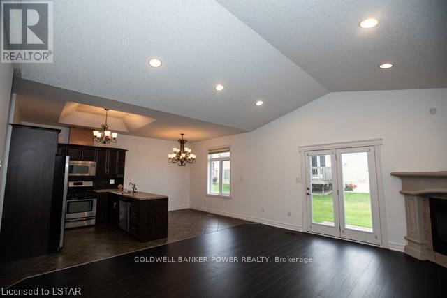 176 Tanoak Drive, London North, Ontario  N6G 5R3 - Photo 9 - X13478638