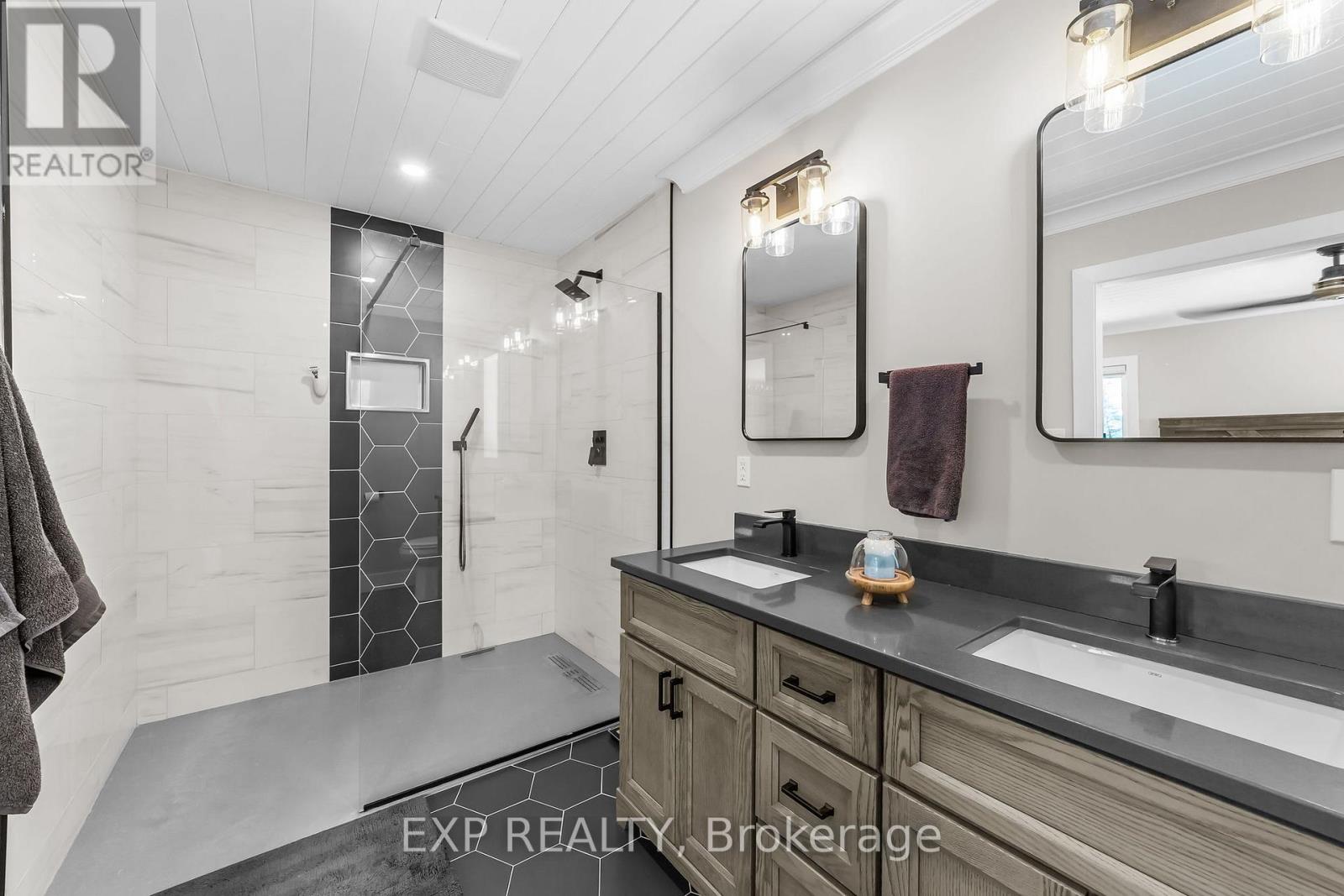 9221 Hickory Drive, Strathroy-Caradoc, Ontario  N7G 3H3 - Photo 18 - X13478668