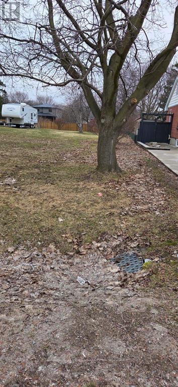 1042 Dearness Drive, London South, Ontario  N6E 1N7 - Photo 2 - X13478680