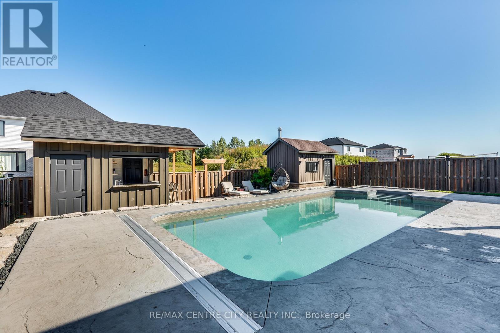108 Stuart Avenue, Lucan Biddulph, Ontario  N0M 2J0 - Photo 37 - X13478710