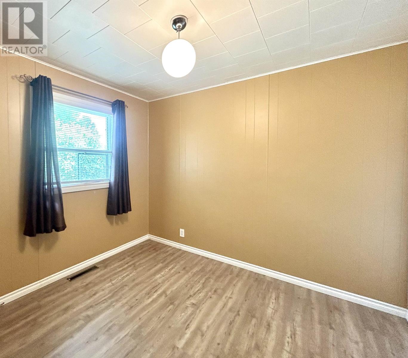 634 Riverview Drive, Fort Frances, Ontario  P9A 2W2 - Photo 15 - TB2601630