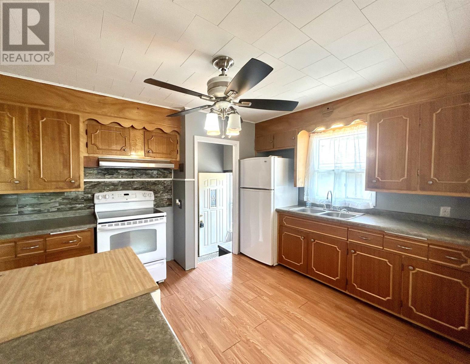 634 Riverview Drive, Fort Frances, Ontario  P9A 2W2 - Photo 8 - TB2601630