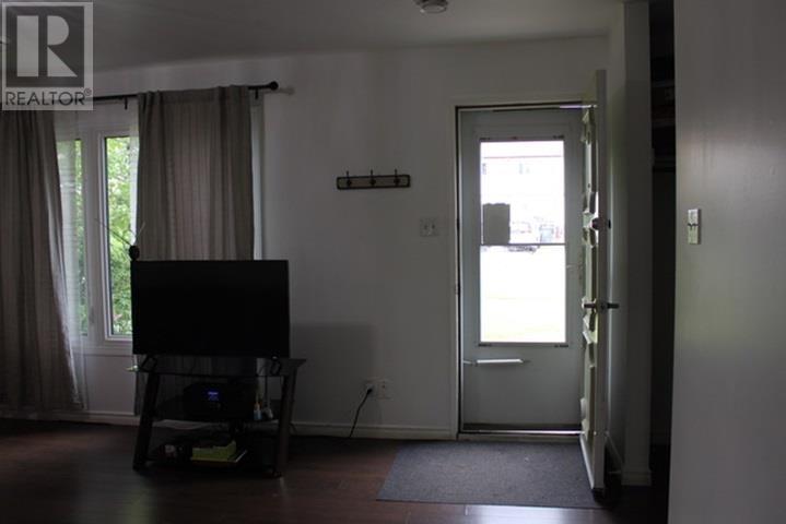 516 Wentworth Cres, Thunder Bay, Ontario  P7A 7S8 - Photo 3 - TB2601647