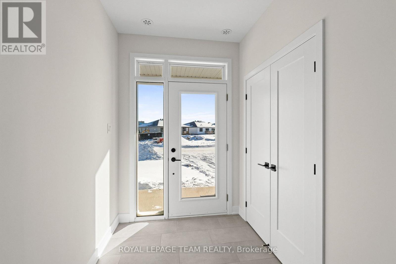 2 - 1136 Moore Street, Brockville, Ontario  K6V 0H2 - Photo 2 - X13478544