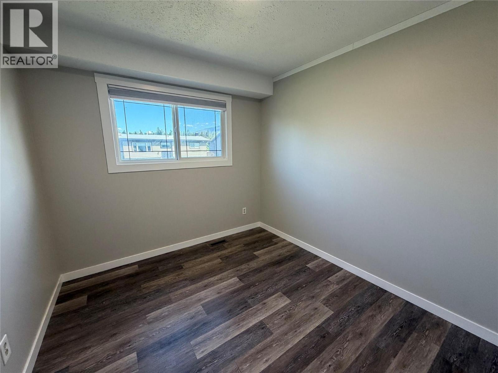 321 22nd Avenue S, Cranbrook, British Columbia  V1C 5K7 - Photo 11 - 10392232