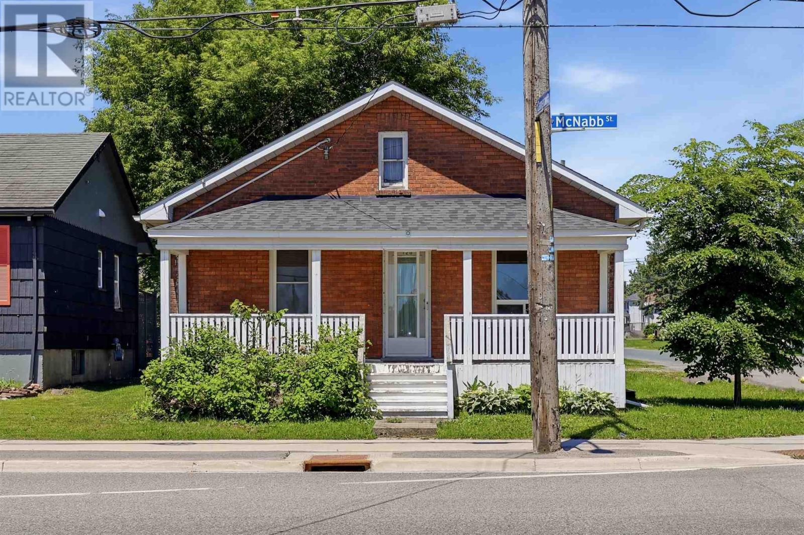 120 Mcnabb St, Sault Ste. Marie, Ontario P6B 1X9 - Photo 1 - SM261556