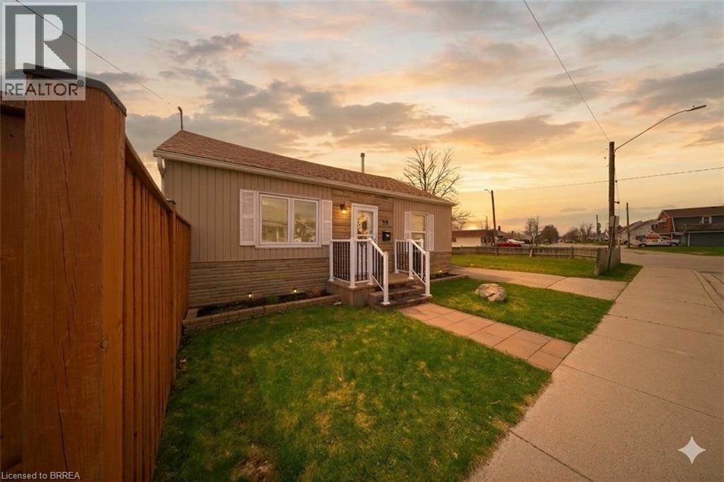 59 Lida Street, Brantford, Ontario  N3S 2R7 - Photo 1 - 40836985